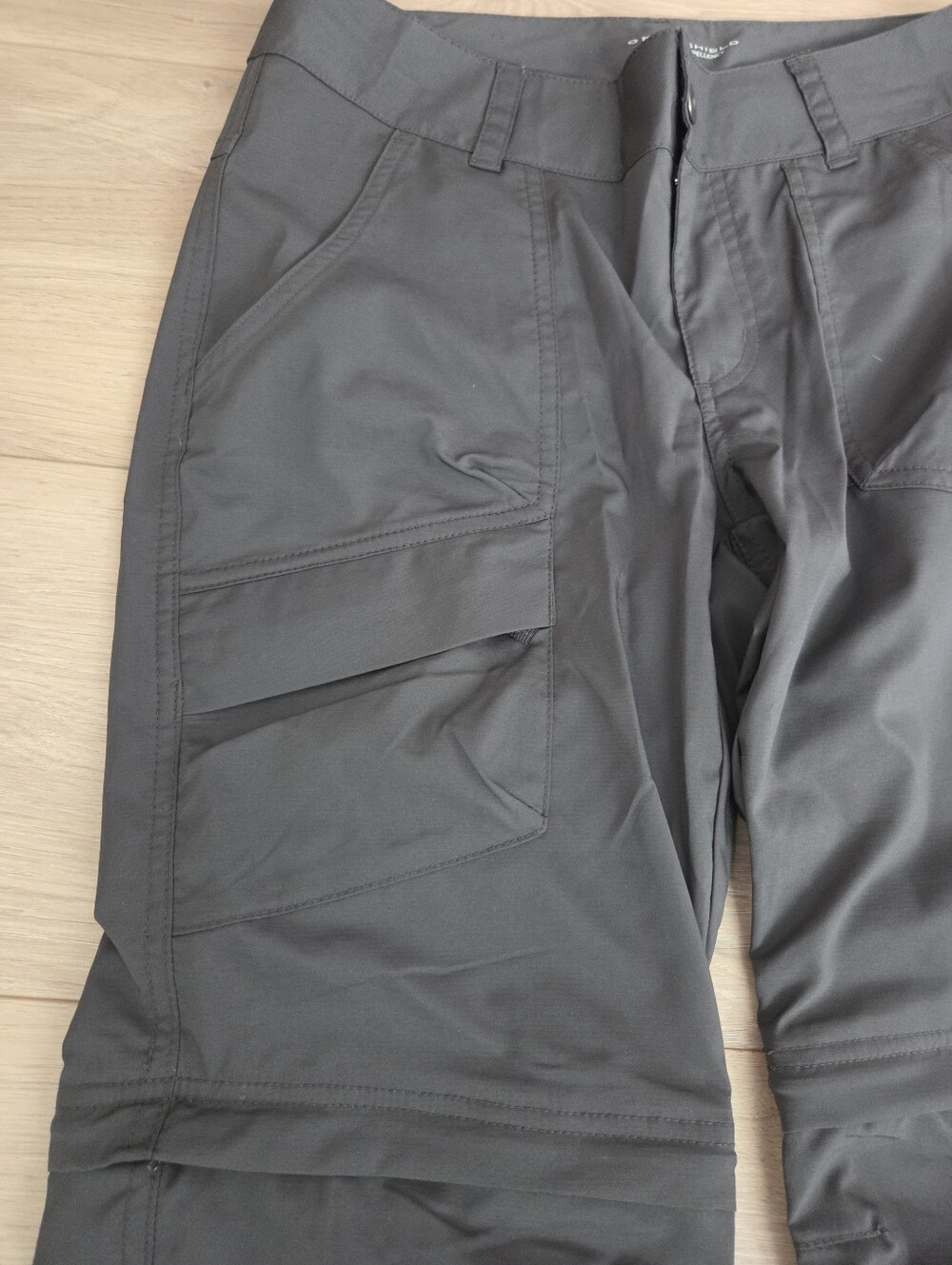 Columbia Hiking Pants - Picture 3 of 6